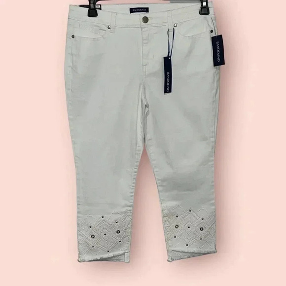 Bandolino size 10P stretch curvy white denim capris with embellished ankles NWT - Picture 1 of 15